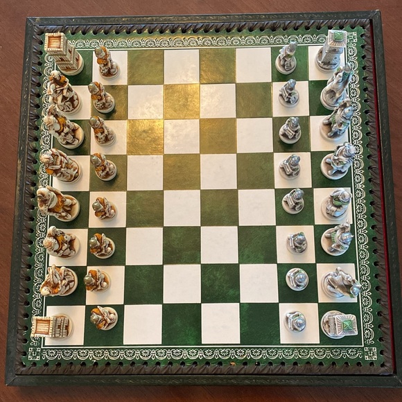 Chess Set-Self Contained. - Picture 3 of 16